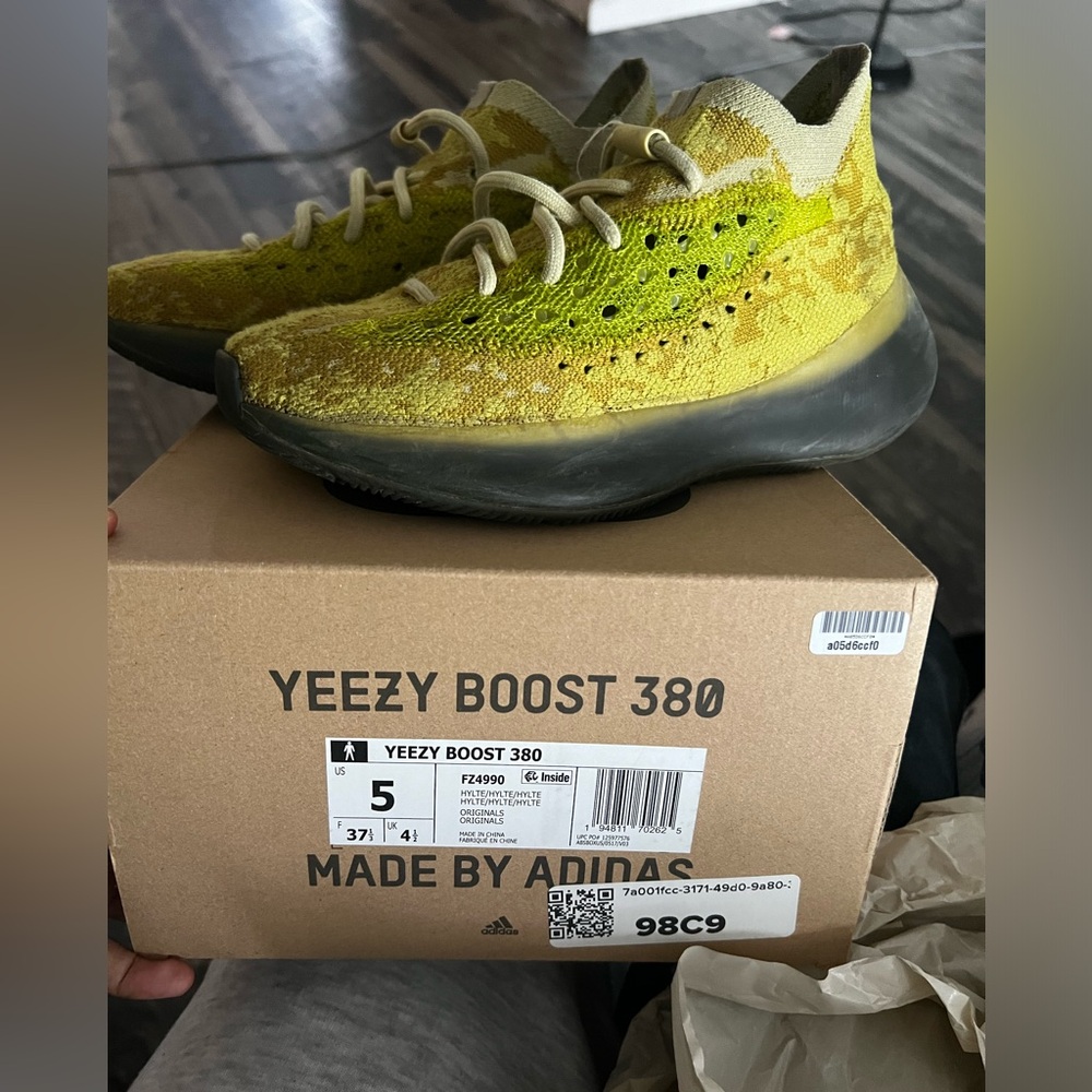 Yeezy Boost 380 Hylte